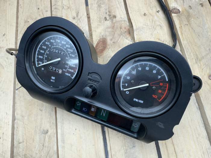 CUENTAQUILOMETROS BMW R1150GS