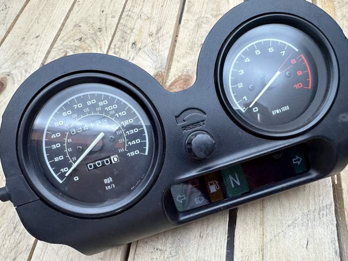 CUENTAQUILOMETROS BMW R1150GS