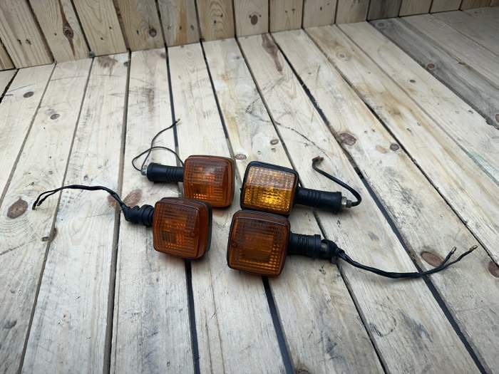 PACK 4 INTERMITENTES ORIGINALES YAMAHA XTZ 750