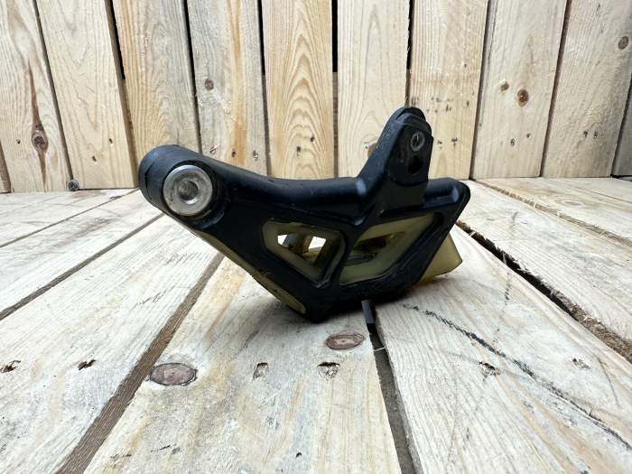 GUIA DE CADENA ORIGINAL KTM ENDURO