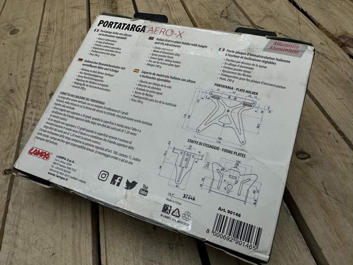 PORTAMATRICULAS UNIVERSAL LAMPA AERO-X