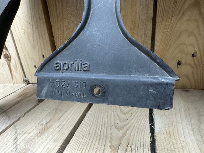 PLASTICO CARENADO APRILIA FUTURA AF-1