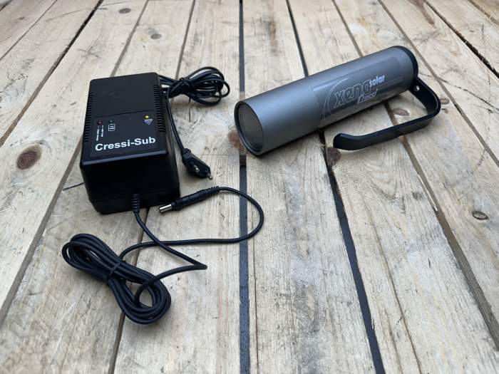 LINTERNA SUBMARINISMO CRESSI - QrBox.es