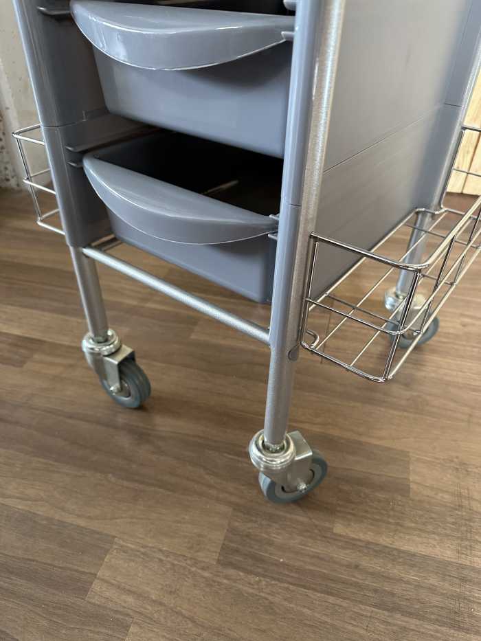 CARRITO AUXILIAR DE PELUQUERIA Z10 - QrBox.es