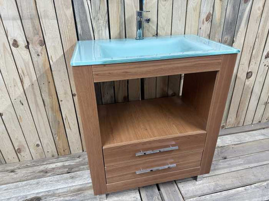 MUEBLE CON PICA Y GRIFO